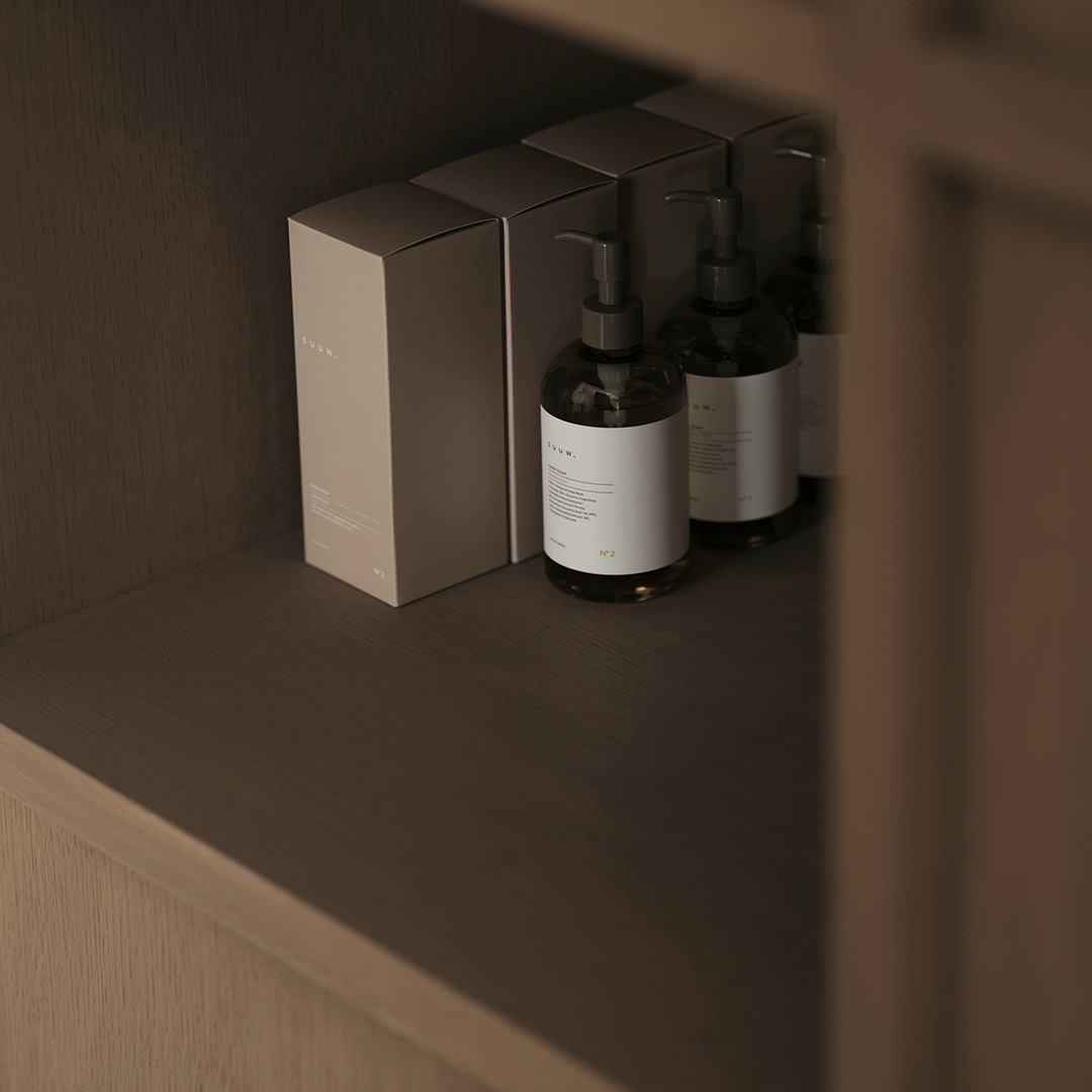 ハンドソープ N°5 SANDALWOOD | suuw. [スゥドット]