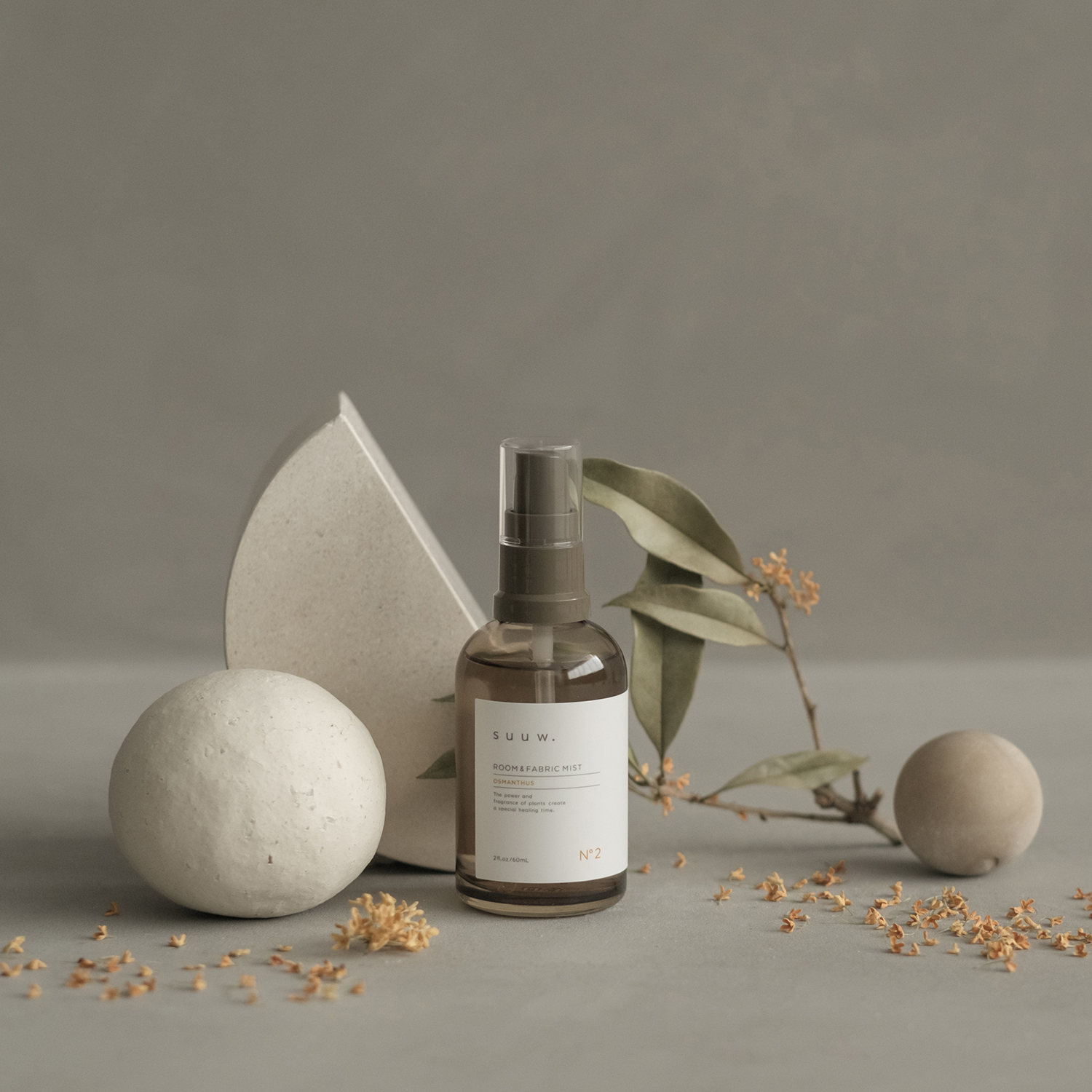 ルーム＆ファブリックミスト N°2 OSMANTHUS | suuw. [スゥドット]
